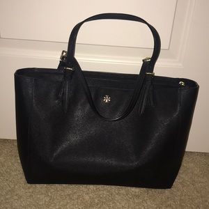 EUC Tory Burch York Tote in Black